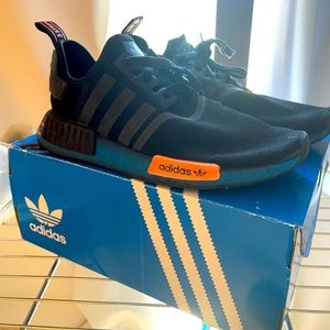 Adidas Mens US size 8 NMD_R1 "GRAFFITI"